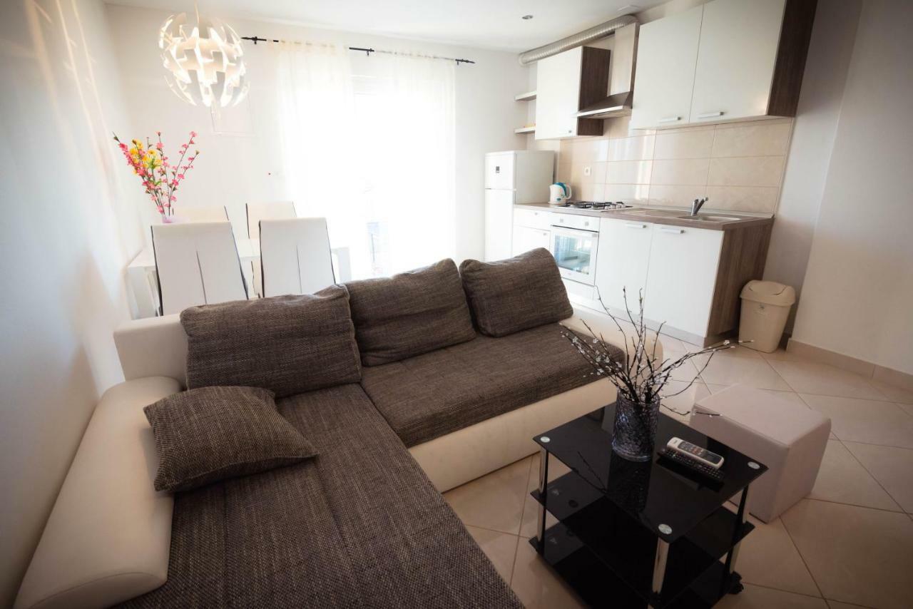 Apartments Nakic 시베니크 외부 사진